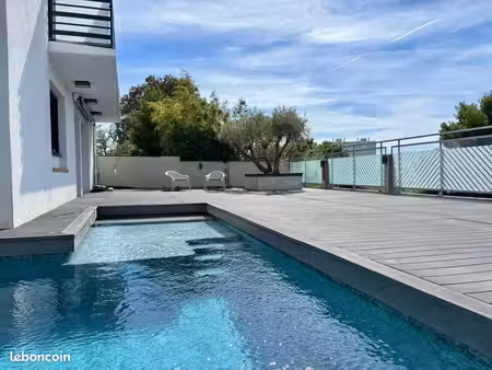 villa 5 pièces 175 m²