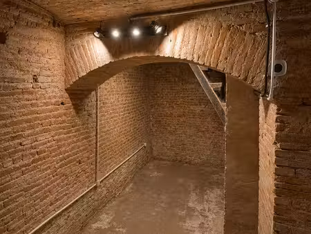 location cave 27 m2 carmes hyper centre