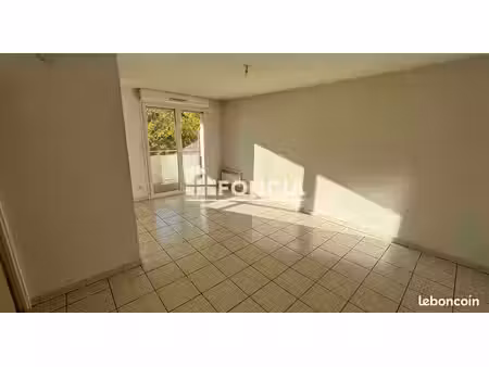 le passage  bel appartement t2 loué avec balcon et parking
