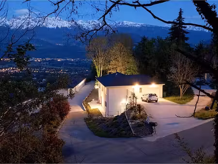 maison contemporaine de 122 m² avec vue panoramique exceptionnelle sur chartreuse  mont-bl