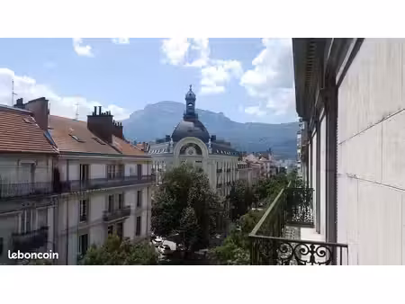 appartement 4 pièces 150 m²