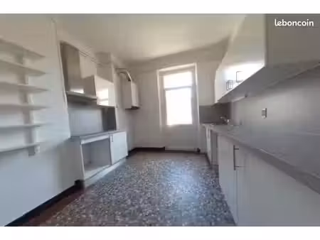 appartement 3 pièces 83 m²