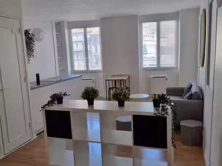 f3 appartement meublé en hyper centre