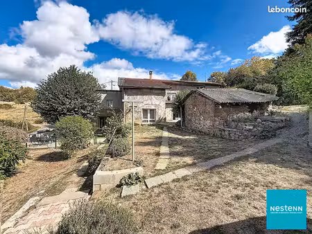 propriété 11 pièces 261 m²