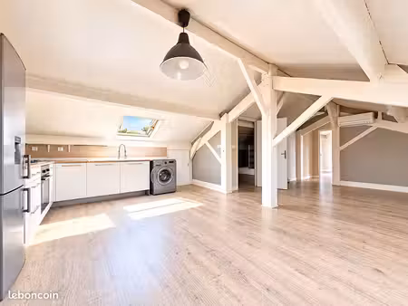 maison 16 pièces 250 m²