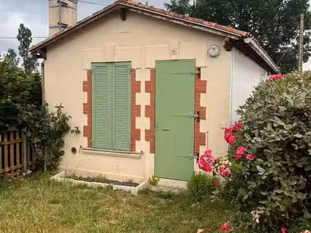 location maison meublée t2 & grand jardin entièrement clos
