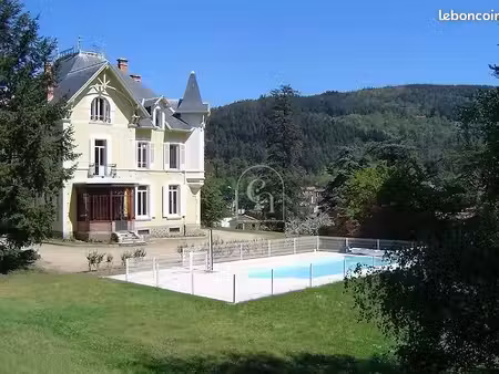 chateau 18 pièces 595 m²