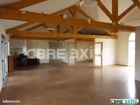 bureaux 125 m² cremieu