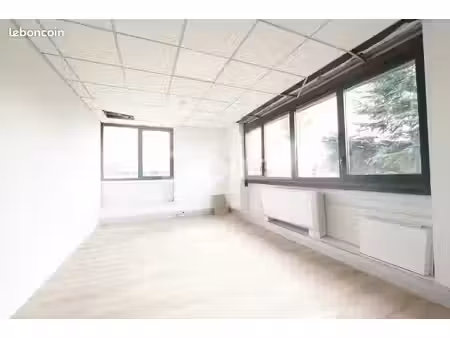 bureau 118 m²