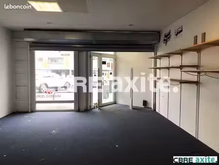 local commercial 275 m² bourgoin jallieu