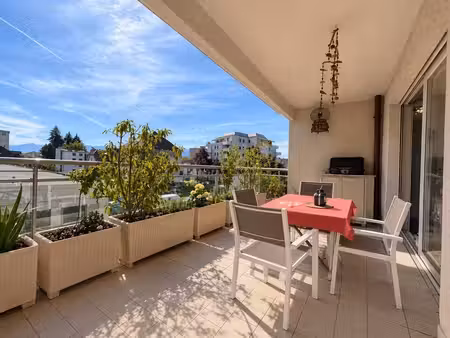 annecy – t3 d’environ 75 m² avec terrasse et stationnement