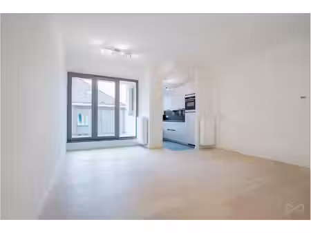 appartement à louer à boulevard du souverain 193 auderghem (vbe72120)