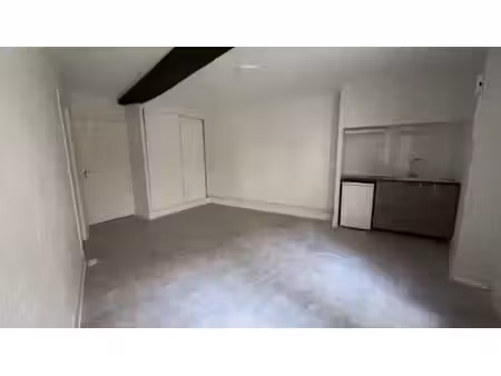 location appartement 2 pièces 38 m² à dijon (21000)