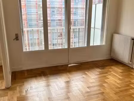 appartement t3 rénové - 1 613 20 €/mois - rue sully lyon 6ème