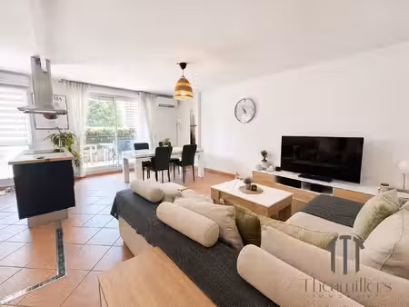 t3 au calme vue dégagé avec terrasse + box fermé + place de p