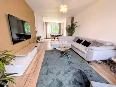 appartement 71 m²  balcon  stationnement