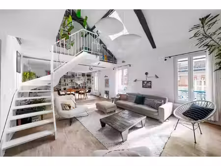 comme une maison sous les toits