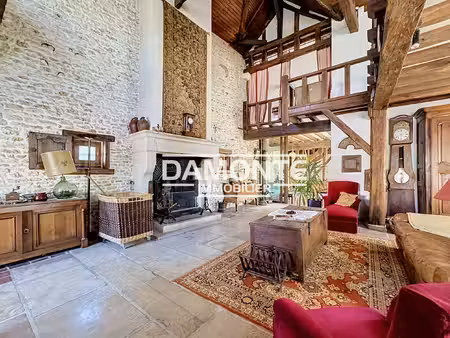 beurey ensemble immobilier de caractère de 35 m2 potenti