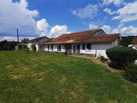maison à la campagne