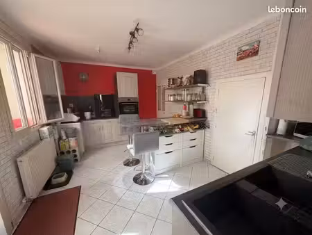 maison 8 pièces 117 m²
