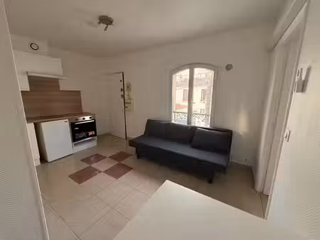 location appartement 2 pièces  26.20m²  aubervilliers