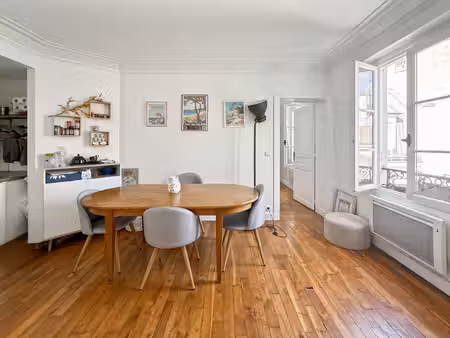 blanche  appartement 2 - 3 pièces ascenseur