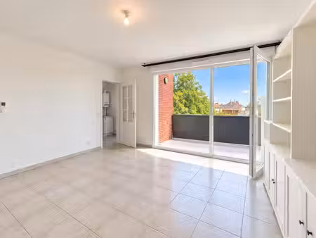 à vendre - appartement t3 - terrasse et stationnement