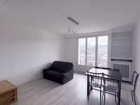 appartement 3 pièces 55 m²