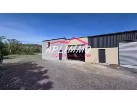 entrepot 100 m²