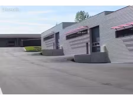hangar 1360m2