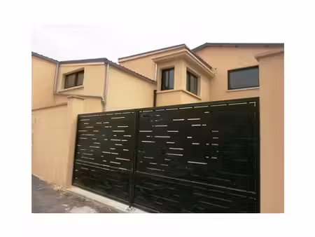 local professionnel - 1000m ²