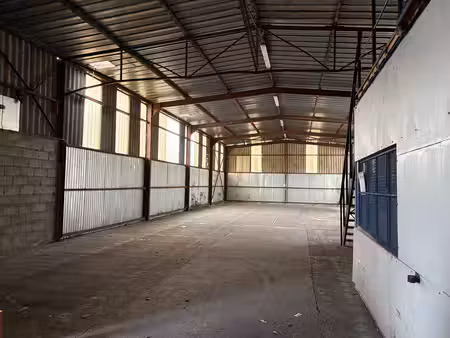 riorges local d activites 310m2