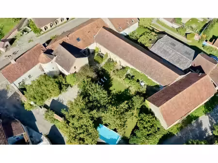 propriété d'exception au coeur de noyers-sur-serein