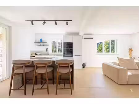 l'intemporel - bas de maison de t4 de 92m² - terrasse 14m² - jardin 130m² - cave 19m² - 13