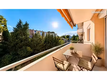 appartement quartier aiguerelles avec parking