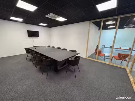 bureaux 226 m²
