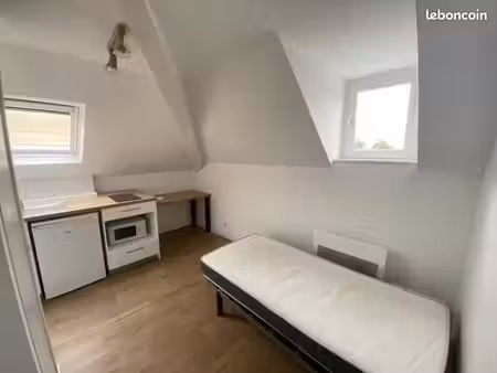 appartement 1 pièce 9 m²