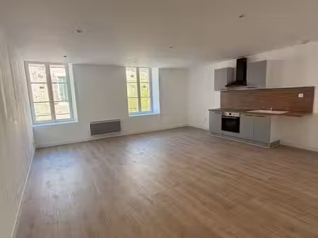 appartement 48 m2 rénové à neuf st denis d'anjou