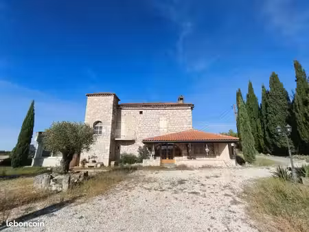 maison 8 pièces 154 m²