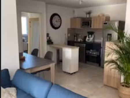 baillargues  appartement t3 avec balcon et parking