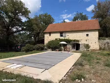 grange 2 pièces 102 m²