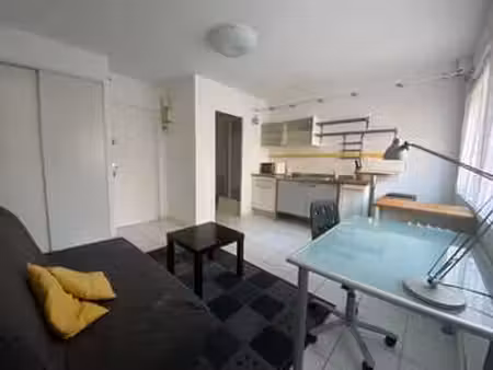 location appartement t1 meublé à nantes (44000) : à louer t1 meublé / 18m² nantes