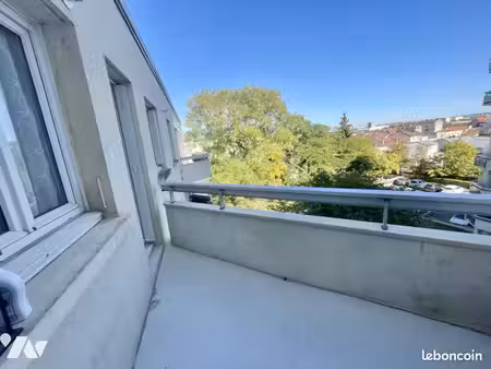 appartement 3 pièces 46 m²