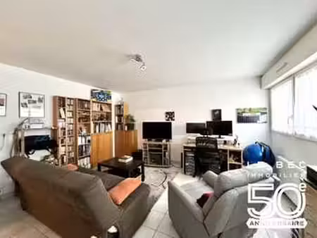 location appartement 2 pièces à vannes (56000) : à louer 2 pièces / 46m² vannes