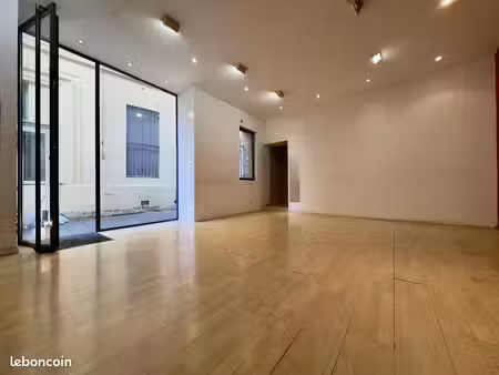 local commercial 30 m²