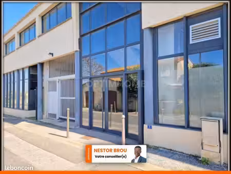 local d'activité 318 m²