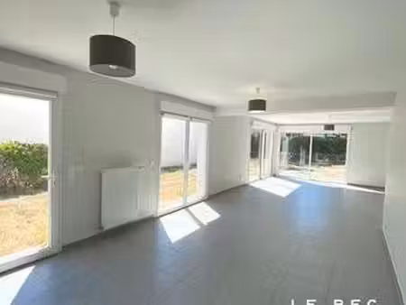 location maison à vannes (56000) : à louer / 103m² vannes