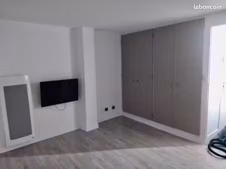 studio 1 pièce 18 m²