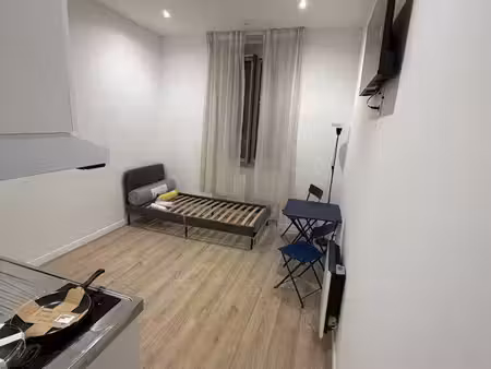 studio chambre charmante