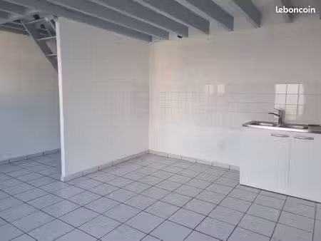 t2 en duplex 39 40m² au bourg